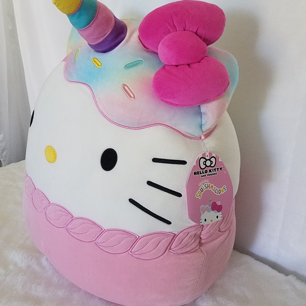 Hello Kitty Squishmallow/Hello Kitty Ice Cream Cupcake Unicorn - Picture 9 of 12